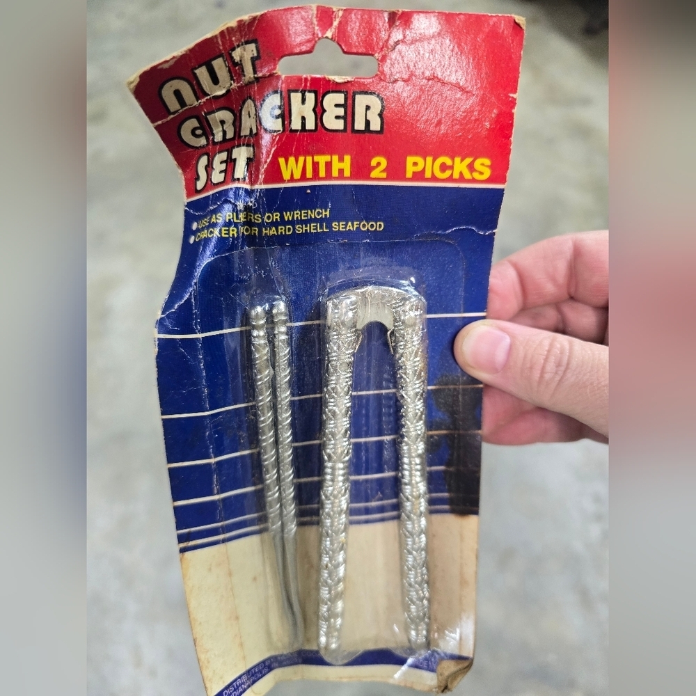 Vintage Set Nut Cracker Set Woth 2 Picks